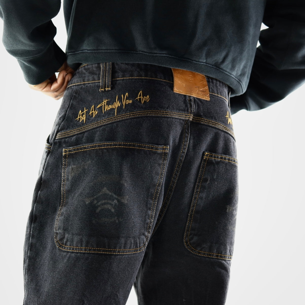 Tousan Baggy Fit Carpenter Jean