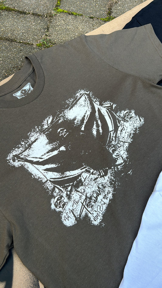 Tousan Flag Bearer Graphic T-Shirt (%)